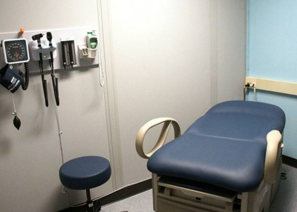 ICHS-school-health-center-exam-room-table