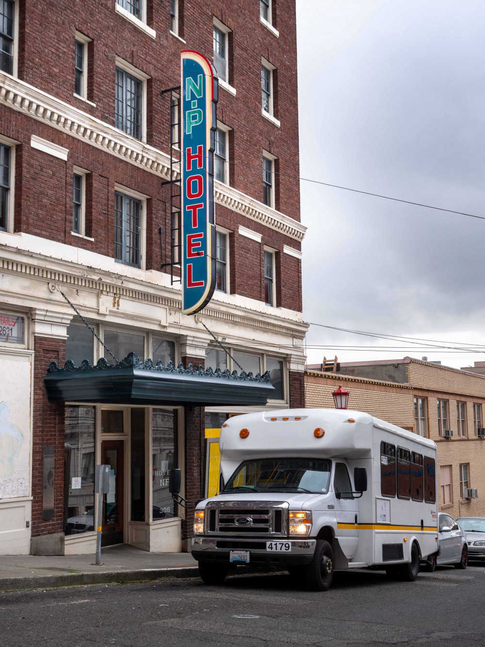 ICHS Healthy Aging and Wellness Bus