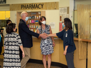 Adam Smith visits ICHS Holly Park 2022 (9)