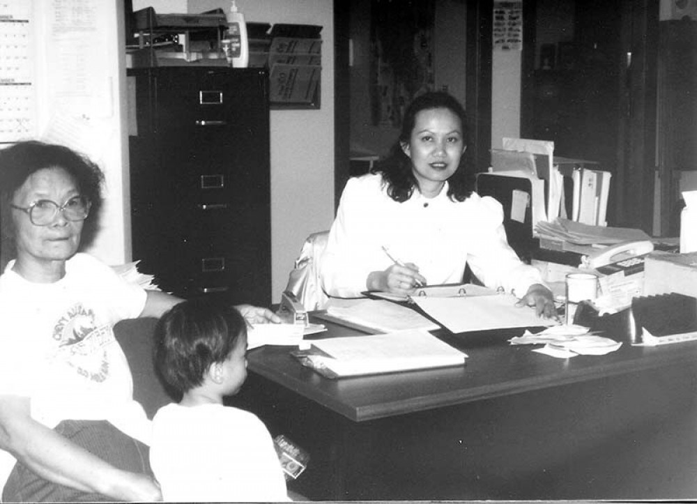 1983 Bouasy Sisattanalay at desk edit web